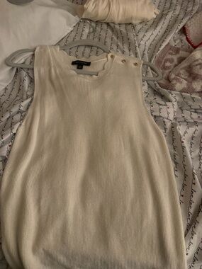 Ann Taylor Cream Sleeveless Knit Shell with Shoulder Buttons
